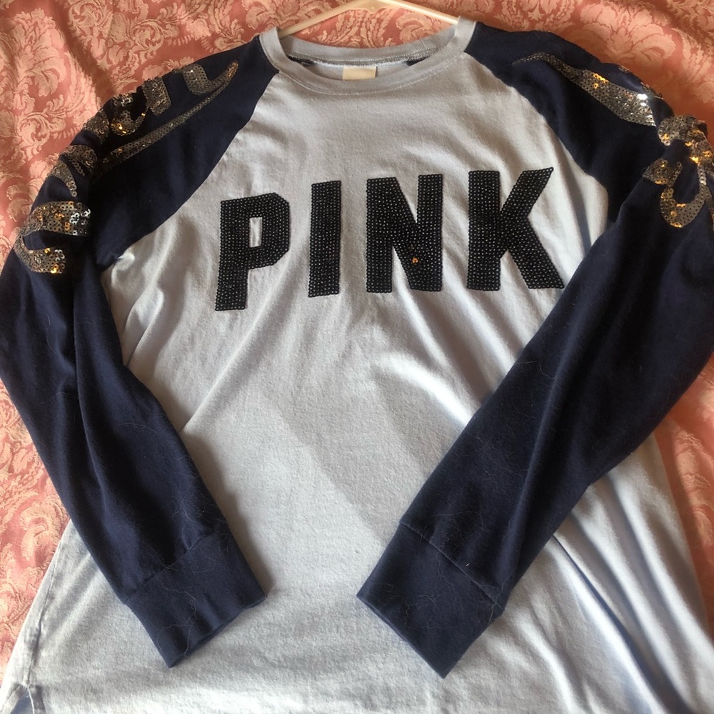 TRADED Pink bling shirt! 💙